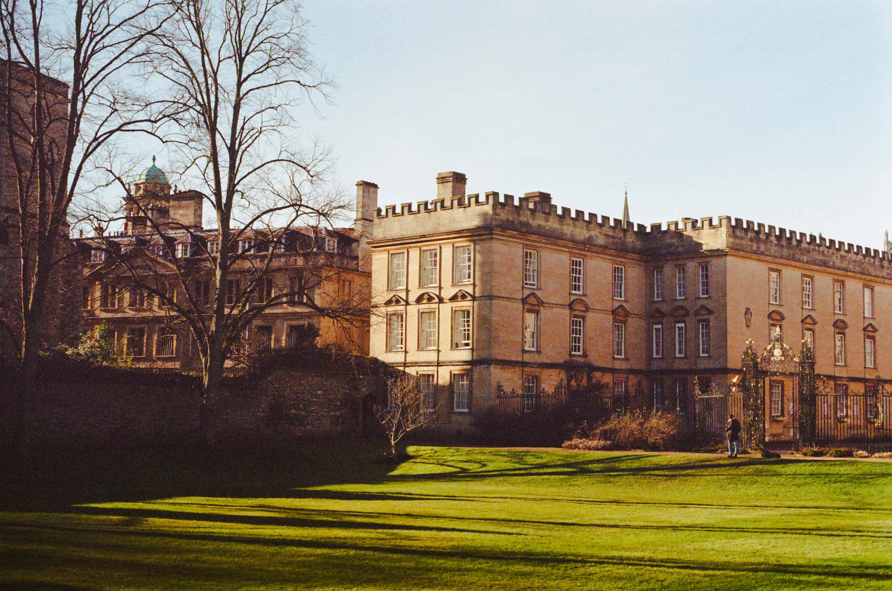 Thumbnail for oxford-3.jpg